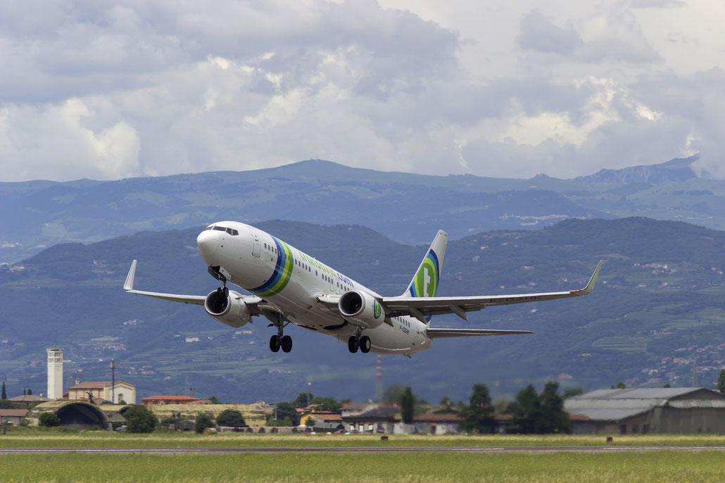 F-GZHK B737-8K2 37790/4824 Transavia France @ Aeroporto di Verona - 12/06/2016 © Piti Spotter Club Verona