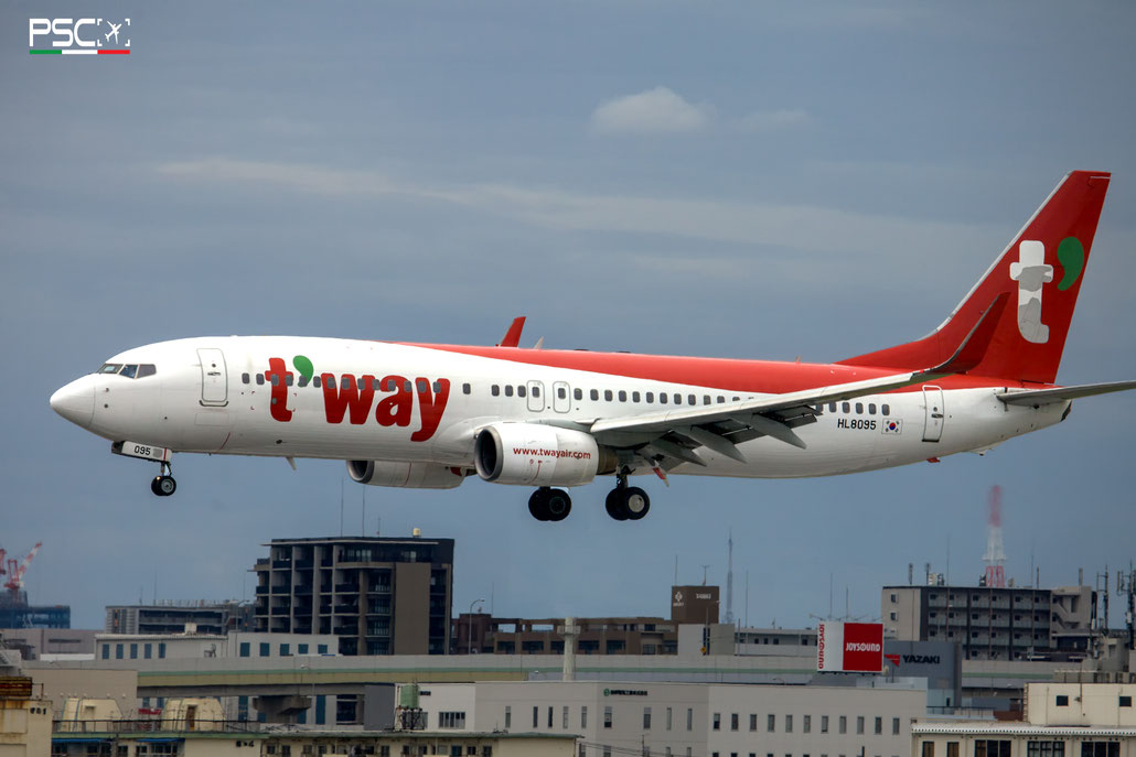 HL8095 Boeing 737-8Q8 30725 2292 cfm56-7B26  T'Way Airlines (AerCap Holdings NV) 2007 @ Fukuoka 06.2024 © Piti Spotter Club Verona