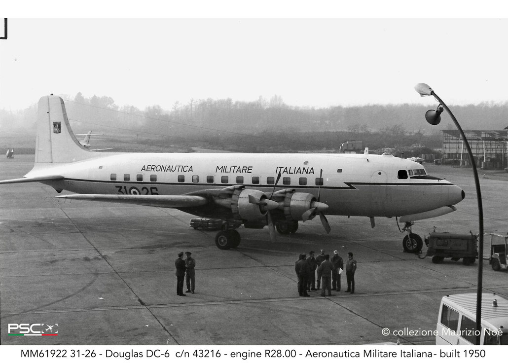 MM61922 Douglas DC-6 43216 165 R2800 Aeronautica Militare Italiana 1950 @ Milano Malpensa © collezione Maurizio Noè - Piti Spotter Club Verona