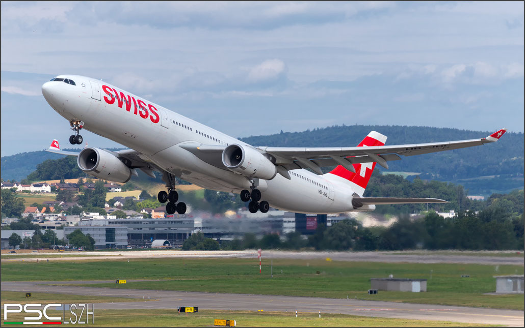 HB-JHL A330-343E 1290 Swiss @ Zurich 07.2023 © Piti Spotter Club Verona