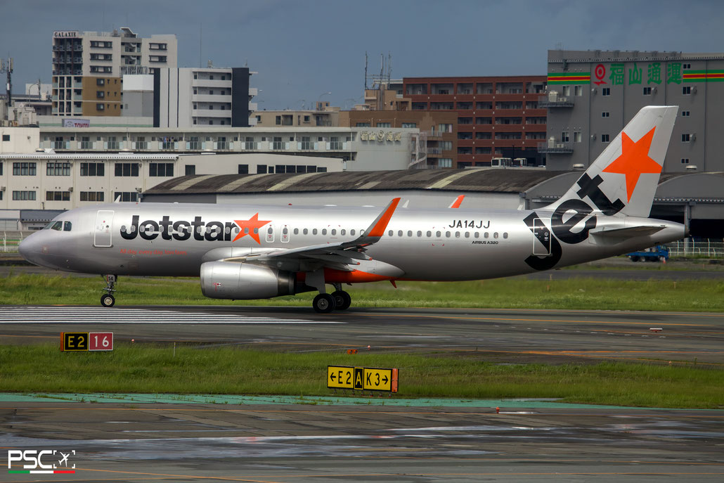 JA14JJ Airbus A320-232 sl 5695  V2527-A5  Jetstar Japan 2013 @ Fukuoka 06.2024 © Piti Spotter Club Verona