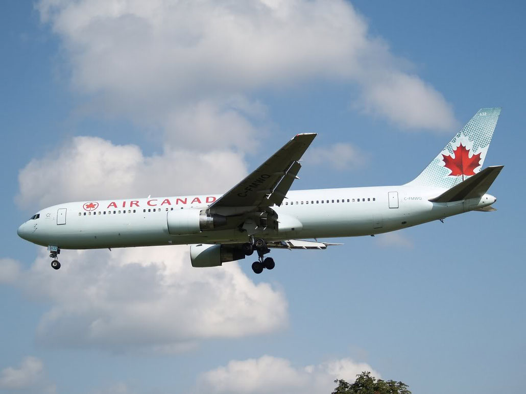 C-FMWQ B767-333ER 25584/596 Air Canada @ London Heathrow Airport 08.2007 © Piti Spotter Club Verona