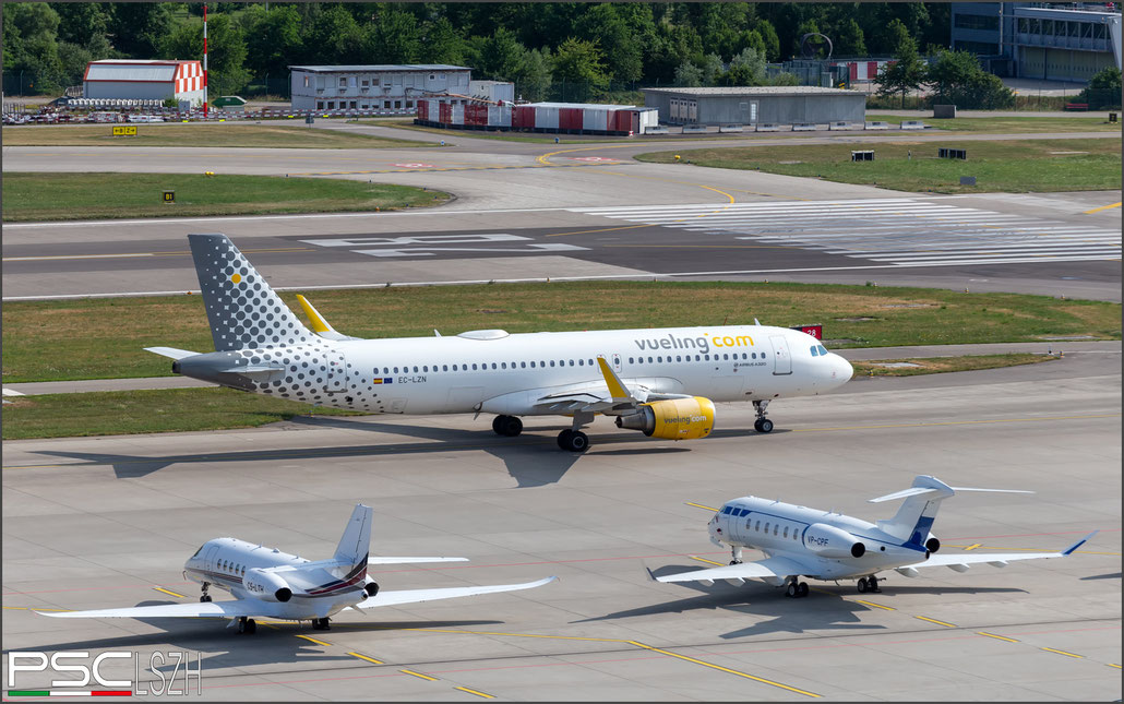 EC-LZN A320-214 5925 Vueling Airlines @ Zurich 07.2023 © Piti Spotter Club Verona