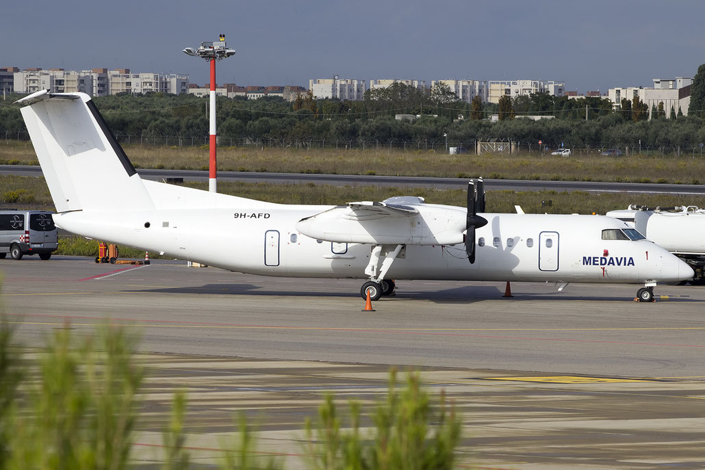 9H-AFD DHC-8-311Q 458 Medavia - Mediterranean Aviation Company @ Bari Airport 10.11.2016 © Piti Spotter Club Verona