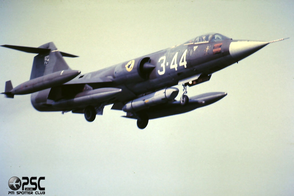 Gli F-104 del Terzo Stormo: 3-44 -  @ Aeroporto di Verona   © Piti Spotter Club Verona