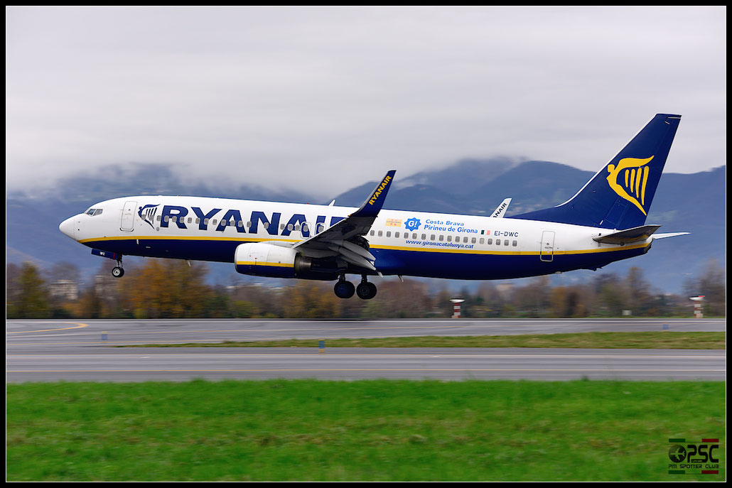 EI-DWC B737-8AS 36076/2384 Ryanair @ Bergamo Airport 07.12.2014 © Piti Spotter Club Verona
