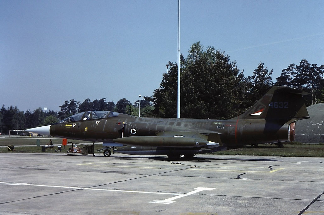 4632   CF-104D  583A-5302 © Piti Spotter Club Verona 