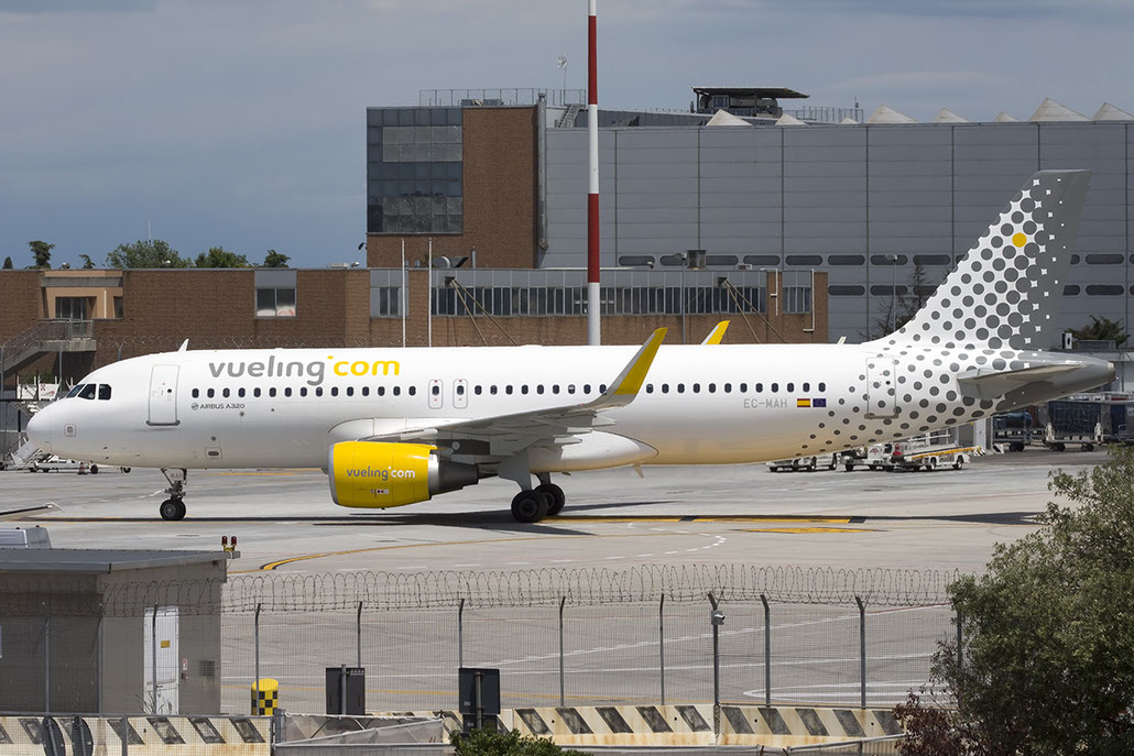 EC-MAH A320-214 6039 Vueling Airlines @ Venezia Airport 21.06.2015 © Piti Spotter Club Verona