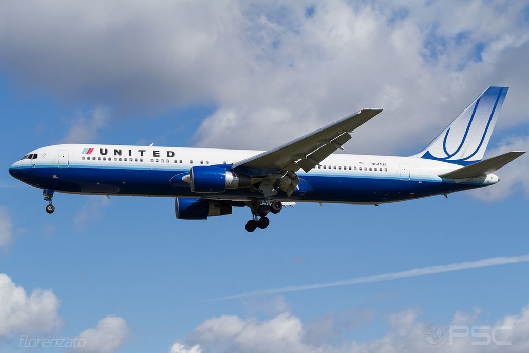 N641UA B767-322ER 25091/360 United Airlines @ London Heathrow Airport 2010 © Piti Spotter Club Verona