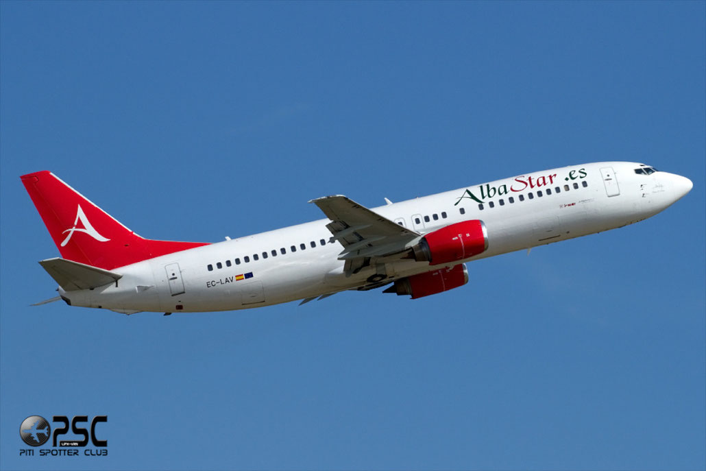 EC-LAV B737-408 24352/1705 AlbaStar