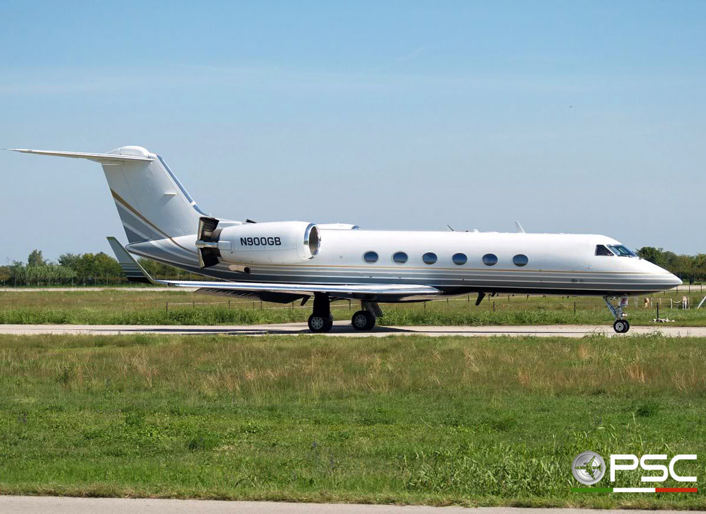 N900GB G-IV 1025 EI Aviation LLC @ Aeroporto di Verona 08.09.2007  © Piti Spotter Club Verona