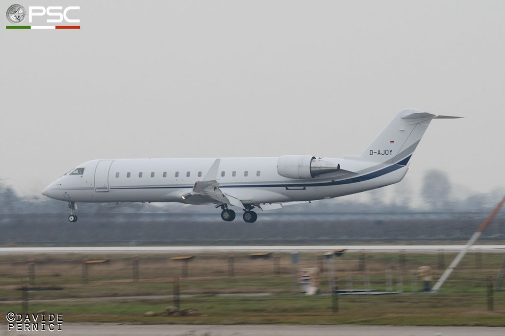 D-AJOY CL-850 8069 Elytra Charter @ Aeroporto di Verona © Piti Spotter Club Verona