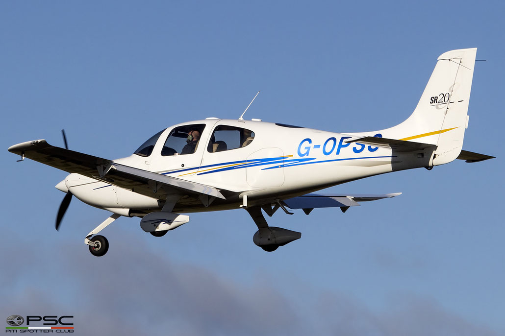  G-OPSS. Cirrus SR20-G2. @ Gloucestershire Airport 2017 © Piti Spotter Club Verona