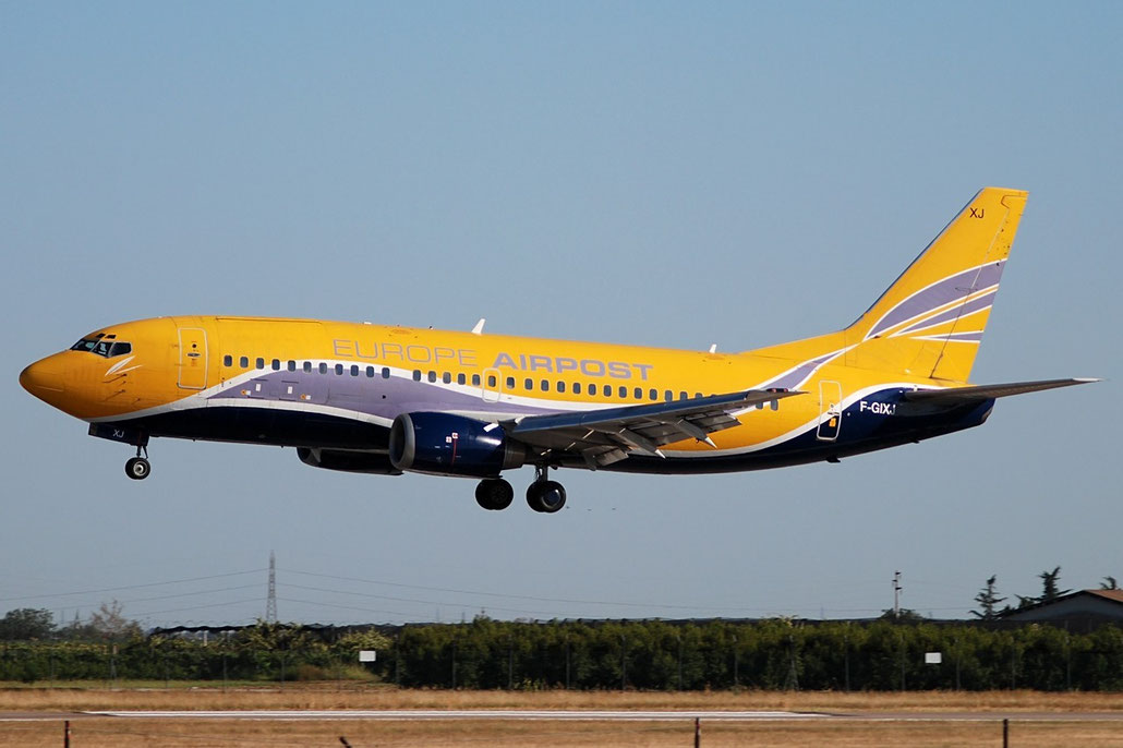 F-GIXJ B737-3Y0QC 23685/1357 Europe AirPost