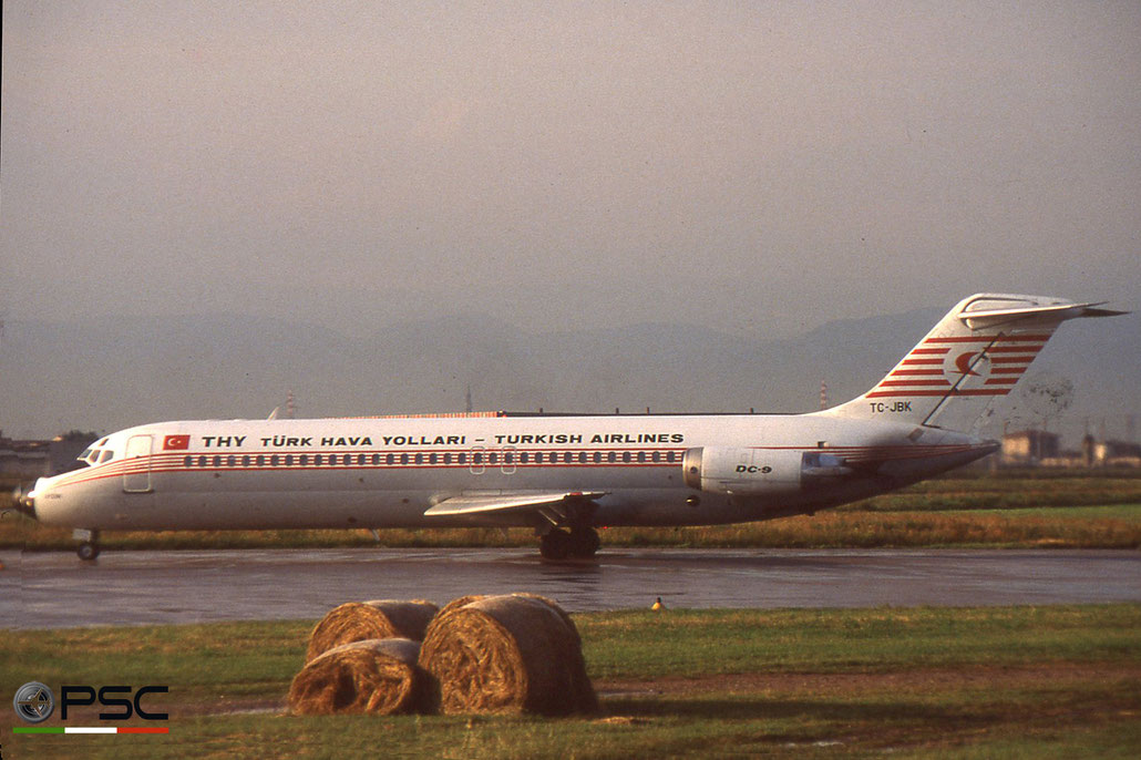 TC-JBK  DC-9-32  47674/793  Turkish Airlines - THY Türk Hava Yollari  @ Aeroporto di Verona © Piti Spotter Club Verona