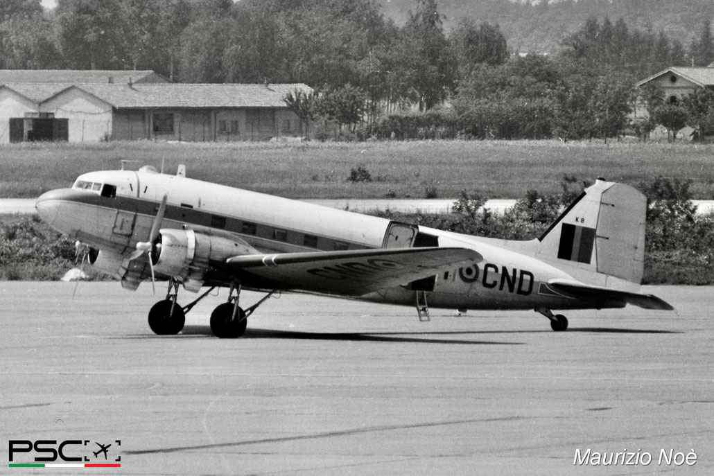 OT-CND Douglas C-47B-1-DK 25756 14311 R-1830-90  Force Aérienne Belge 1943 © collezione Maurizio Noè p.g.c. - Piti Spotter Club Verona