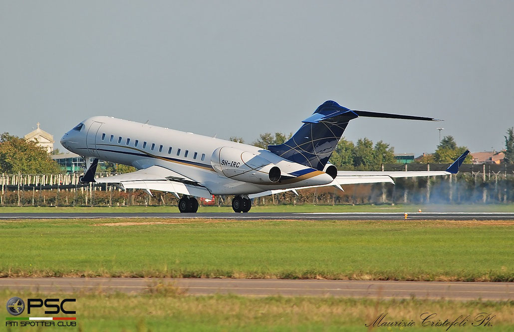 9H-IRC  Global 6000  9860  DCS Aviation Malta  @ Aeroporto di Verona 11.2021 © Piti Spotter Club Verona