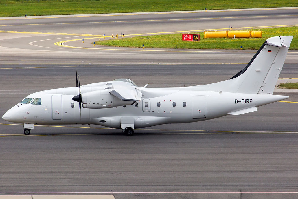 D-CIRP Dornier 328-120 3006  PW119C  Elangeni GmbH 1993  @ Vienna 04 2024 © Piti Spotter Club Verona