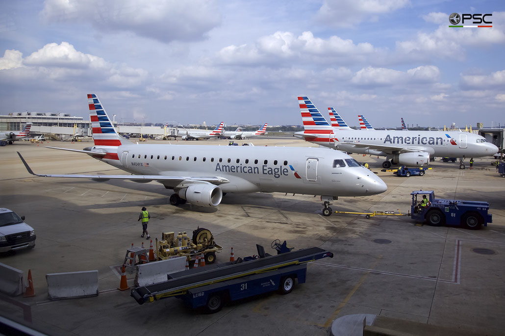 N404YX ERJ175LR 17000367 Republic Airlines @ Washington Regional R.Reagan Airport 21.10.2016 © Piti Spotter Club Verona