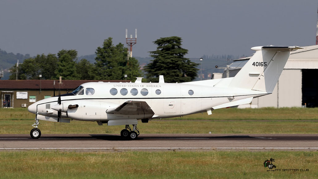 84-00165  Co E  C-12U-3  BL-95  1-214th AVN @ Aeroporto di Verona © Piti Spotter Club Verona 