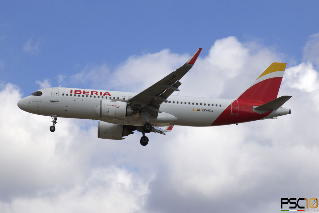 EC-NCM  A320-251N  8781  Iberia Líneas Aéreas de España  @ London Heathrow ©  2022 Piti Spotter Club Verona