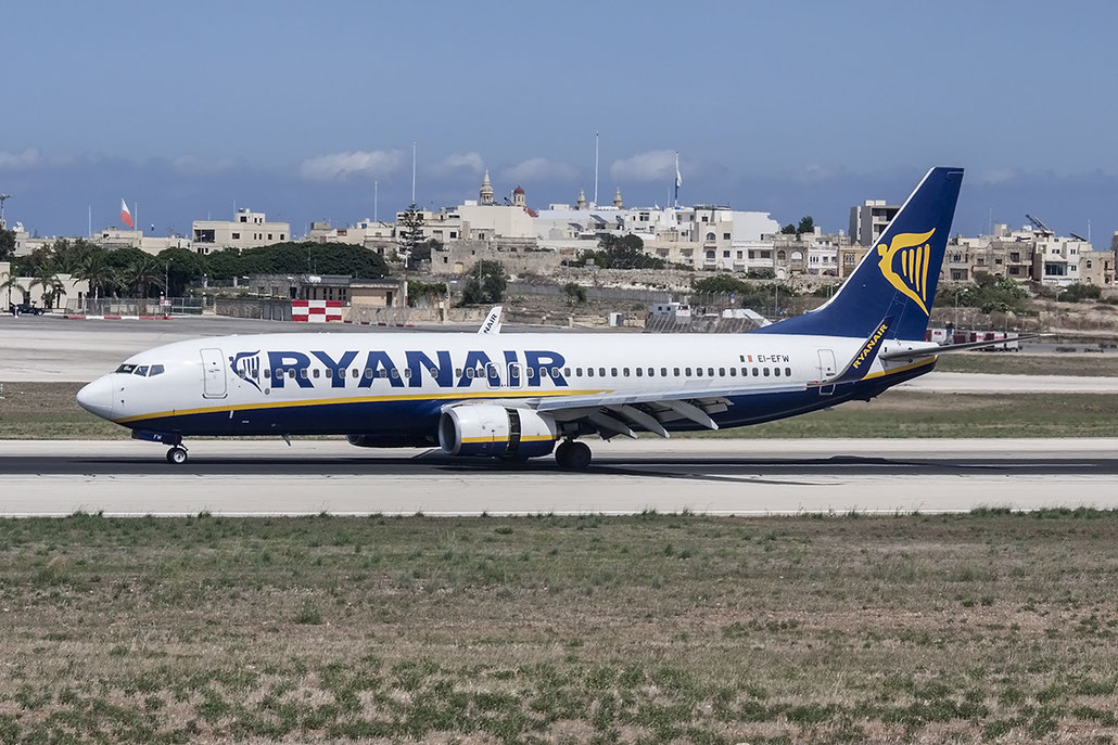 EI-EFW B737-8AS 35018/3078 Ryanair @ Malta Airport 08.2015 © Piti Spotter Club Verona
