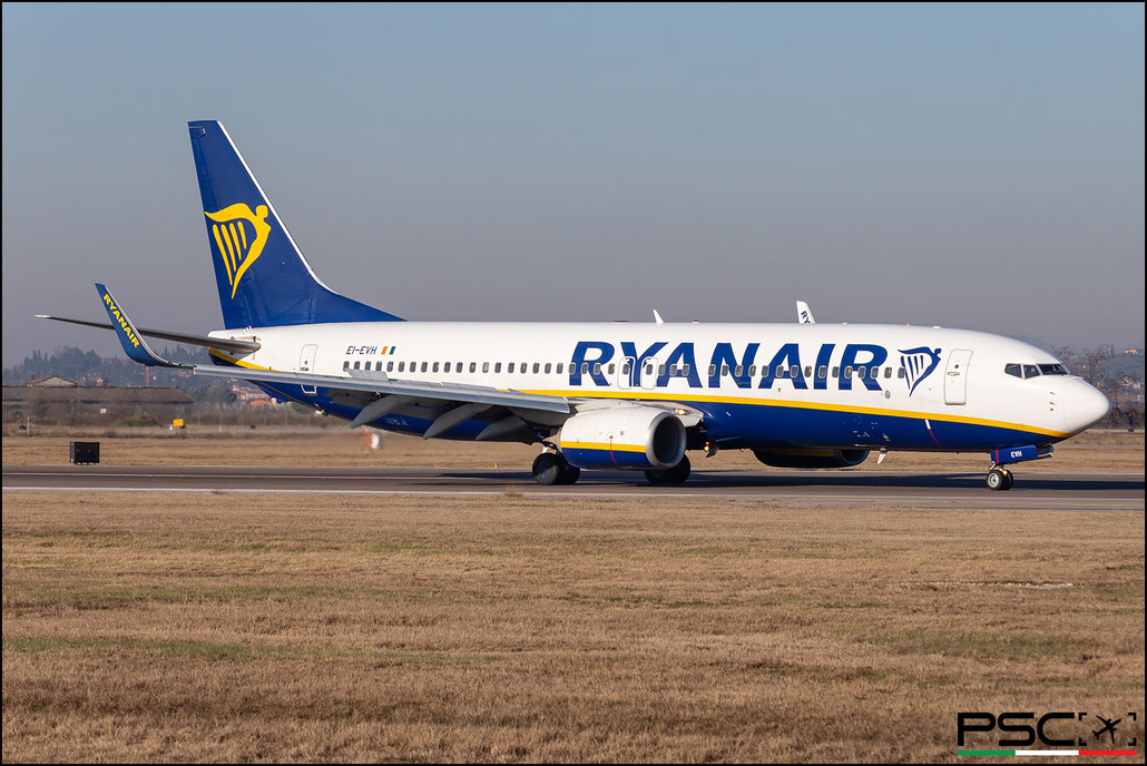 EI-EVH B737-8AS 40290/3938 Ryanair @ Aeroporto di Verona 01 2024 © Piti Spotter Club Verona