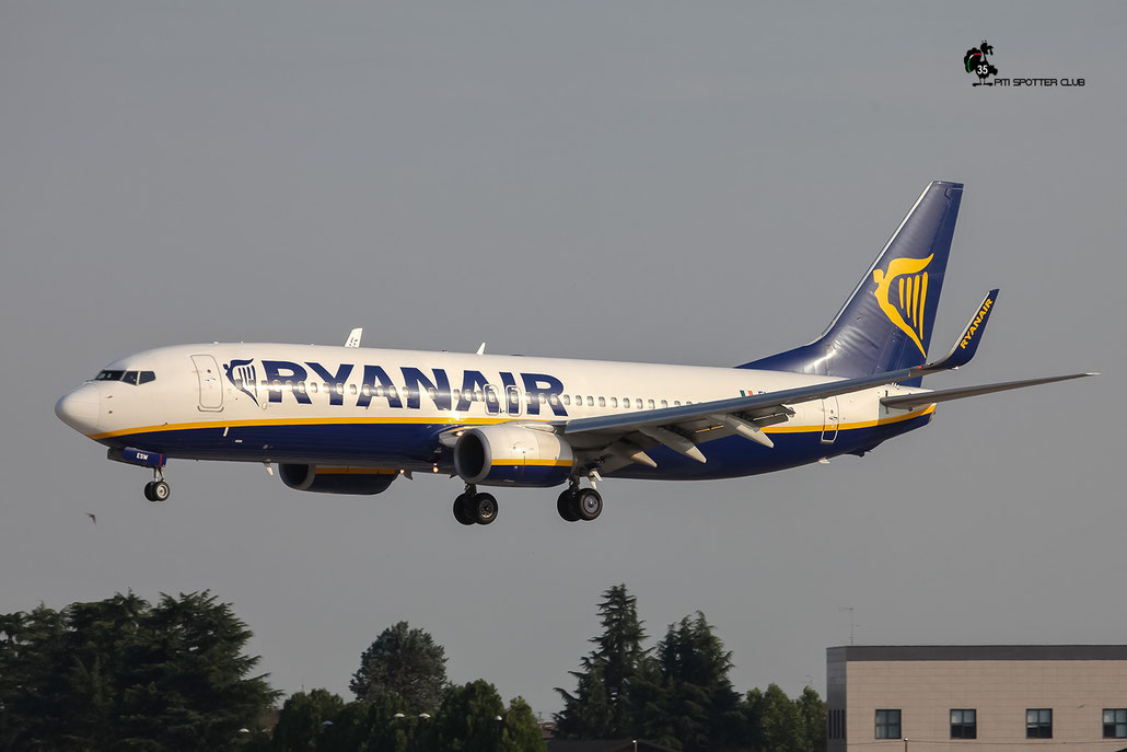 EI-ESW B737-8AS 34997/3821 Ryanair @ Aeroporto di Verona - 23/07/2016 © Piti Spotter Club Verona