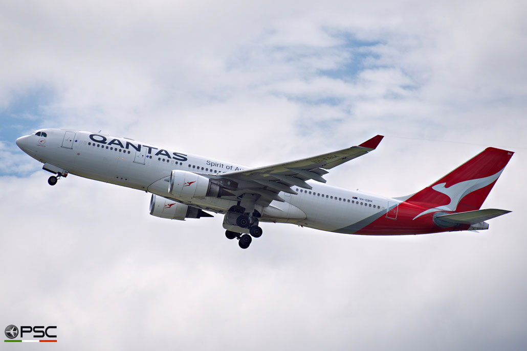 VH-EBM A330-202 1061 QANTAS @ Brisbane Airport - 11/2023 - per gentile concessione di Maurizio Martinelli  ©  Piti Spotter Club Verona