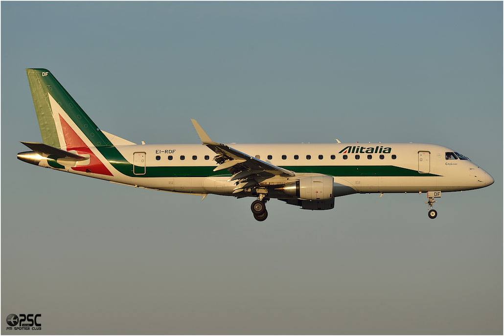 EI-RDF ERJ175STD 17000337 Alitalia CityLiner @ Bologna Airport 06.12.2013 © Piti Spotter Club Verona