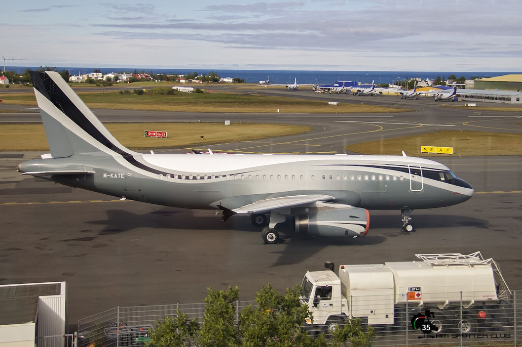 M-KATE A319-133 (ACJ) 4151 Sophar Property Holding @ Reykjavik Airport 08.2015 © Piti Spotter Club Verona
