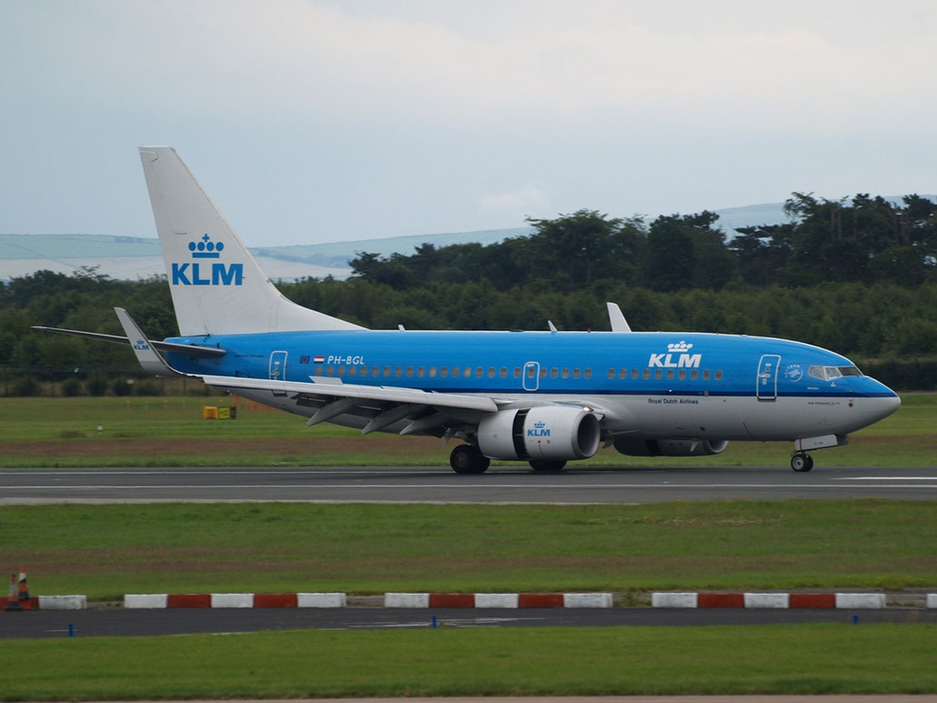 PH-BGL B737-7K2 30369/3407 KLM Royal Dutch Airlines  @ Manchester Airport - 20.07.2011  © Piti Spotter Club Verona