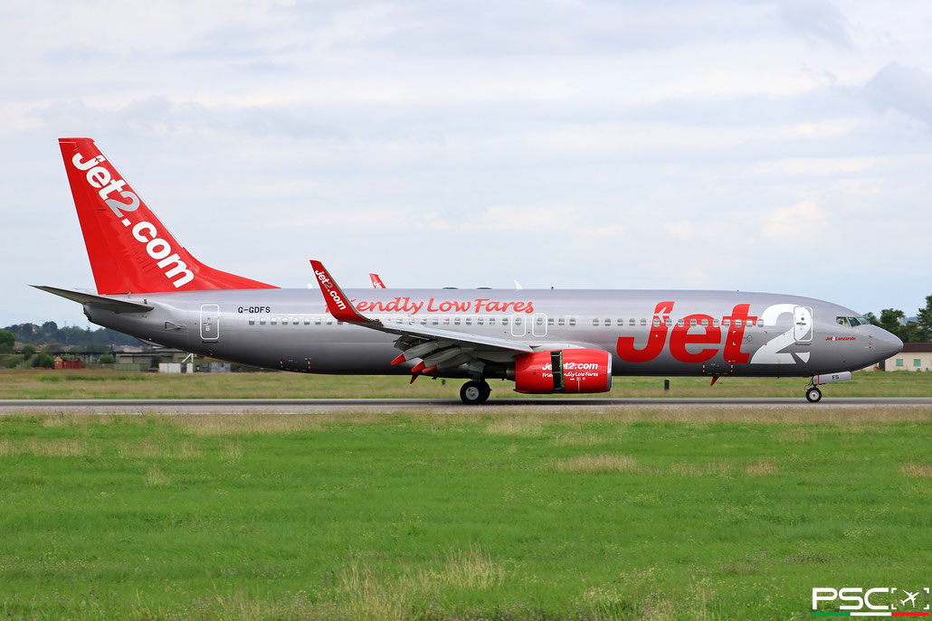 G-GDFS Boeing 737-86N 32243 869 cfm56-7B26  Jet2  2001 @ Aeroporto di Verona 09 2025 © Piti Spotter Club Verona