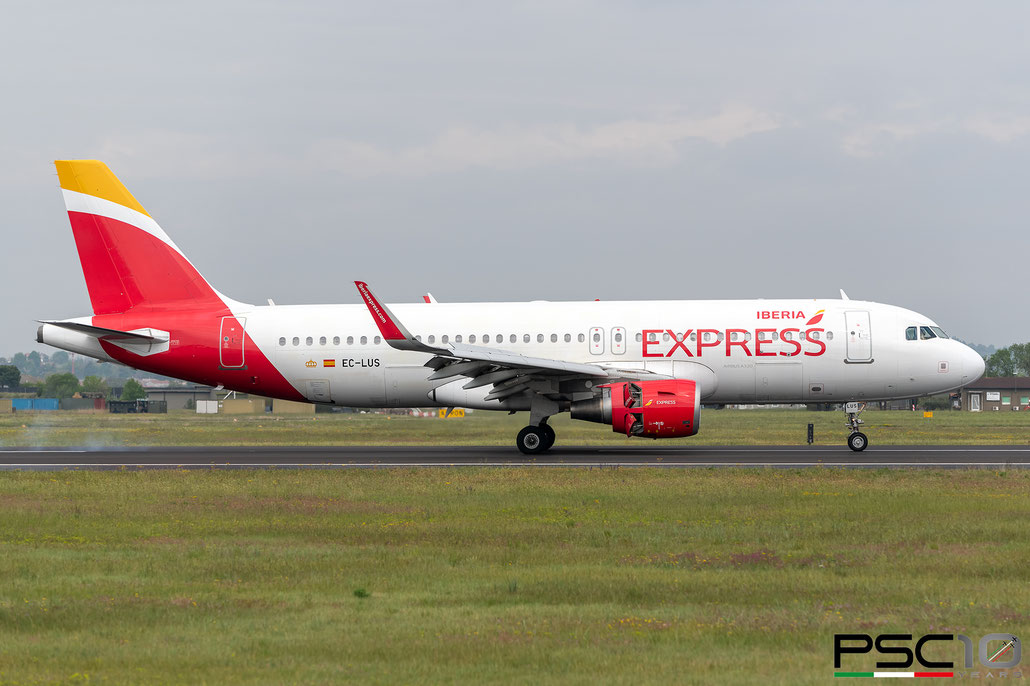 EC-LUS  A320-216  5501  Iberia Express  @ Aeroporto di Verona  04 2022 © Piti Spotter Club Verona