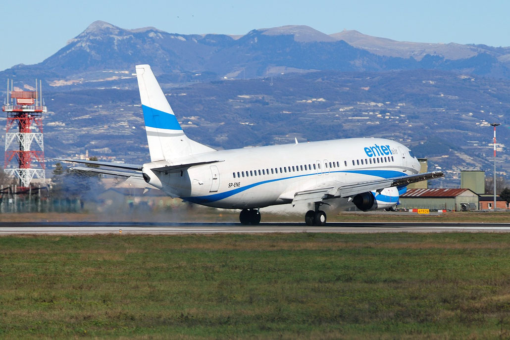 SP-ENE B737-4Q8 25374/2562 Enter Air @ Aeroporto di Verona © Piti Spotter Club Verona