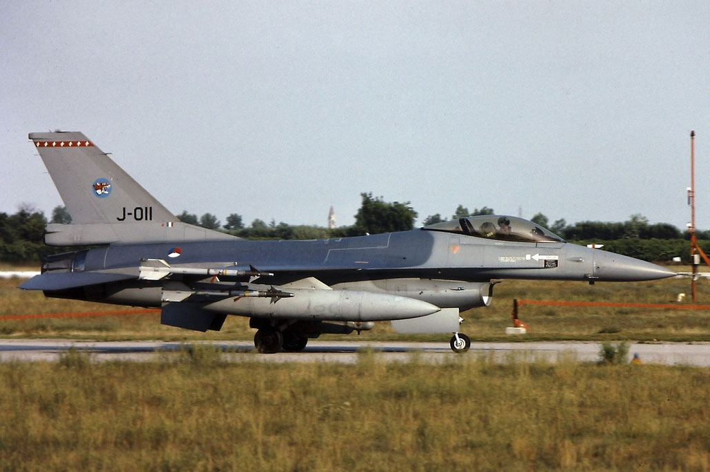 J-011   F-16AM  6D-167  312sq @ Aeroporto di Verona   © Piti Spotter Club Verona