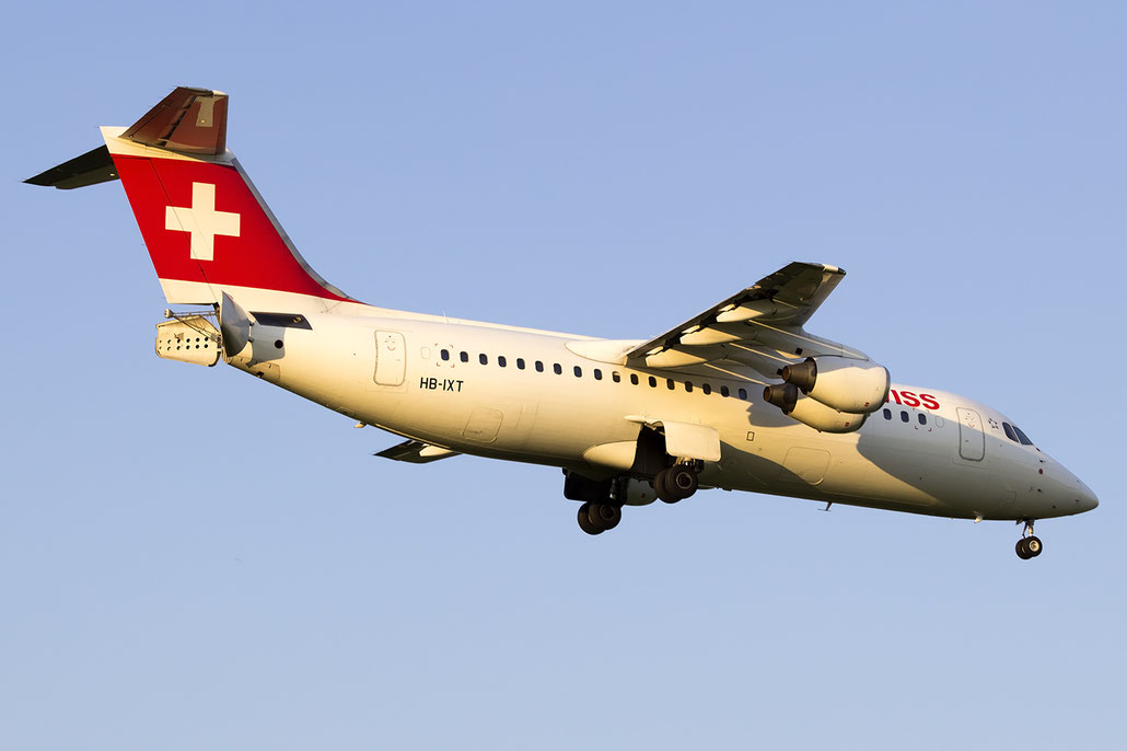 HB-IXT BAe146-RJ100 E3259 Swiss Global Air Lines @ Zurich Airport 05.2016 © Piti Spotter Club Verona