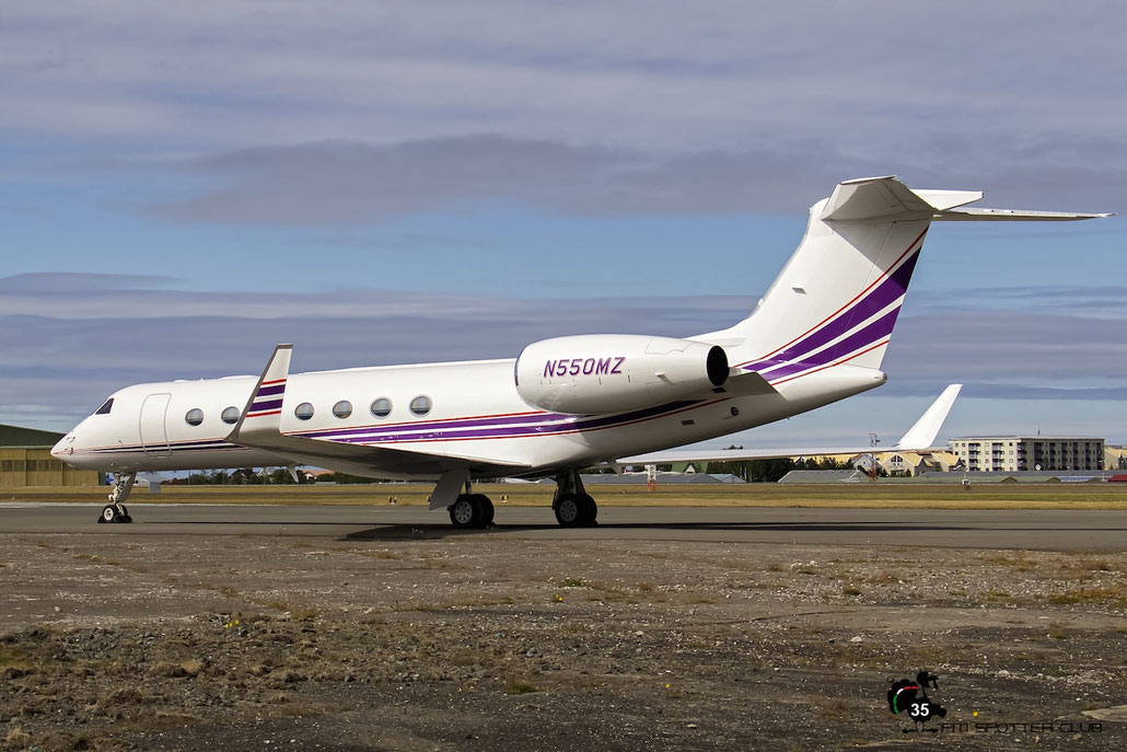 N550MZ G550 5095 Redbird Services LLC @ Reykjavik Airport 08.2015 © Piti Spotter Club Verona