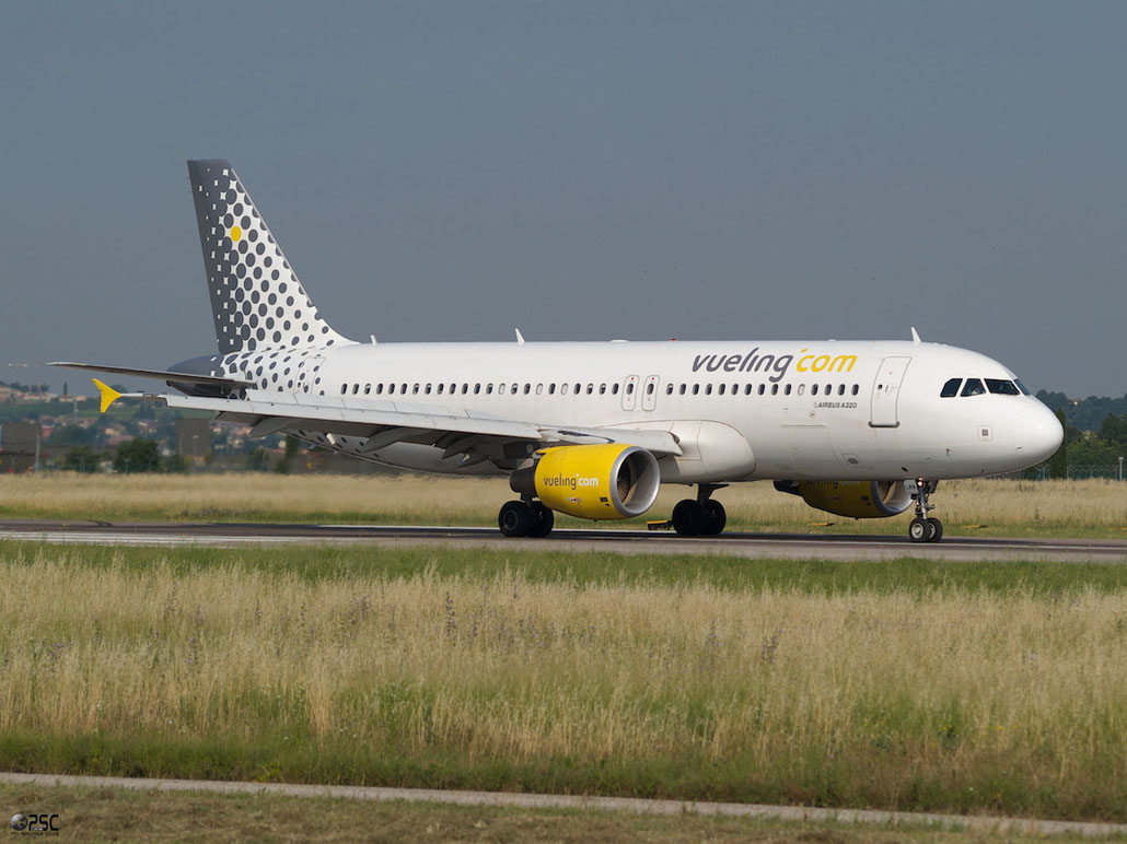 Airbus A320 - MSN 3995 - EC-LRN @ Aeroporto di Verona © Piti Spotter Club Verona
