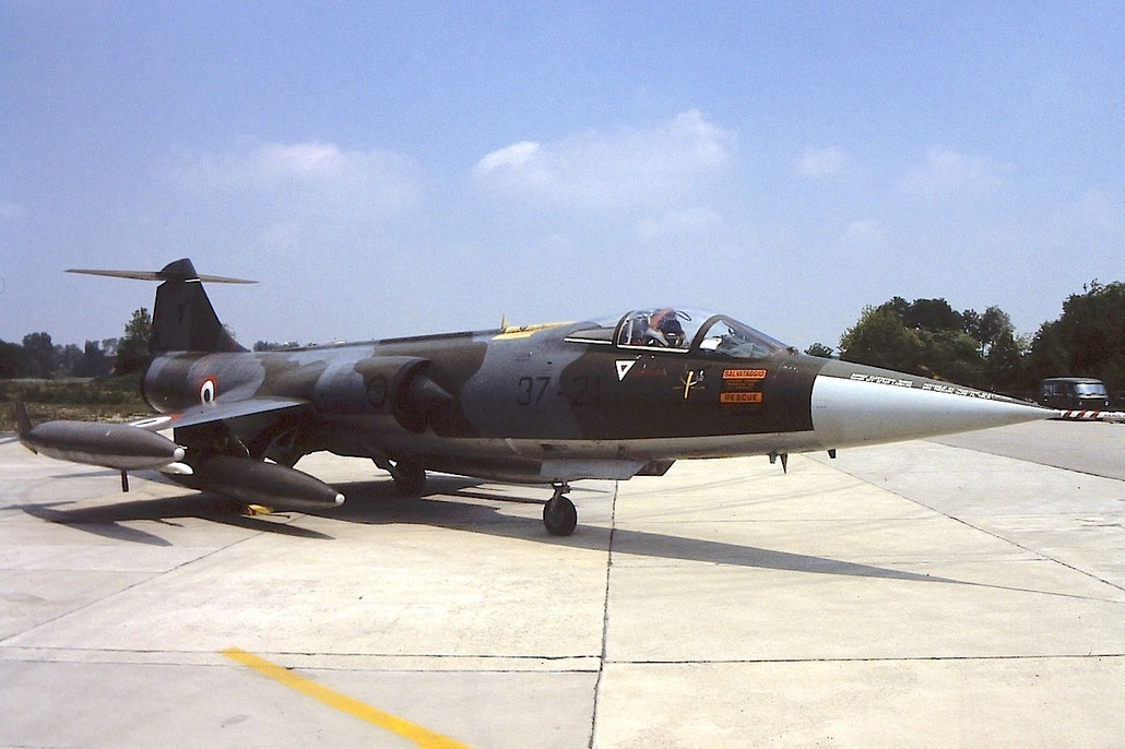 MM6876  F-104S-ASA-M 1176  37-21