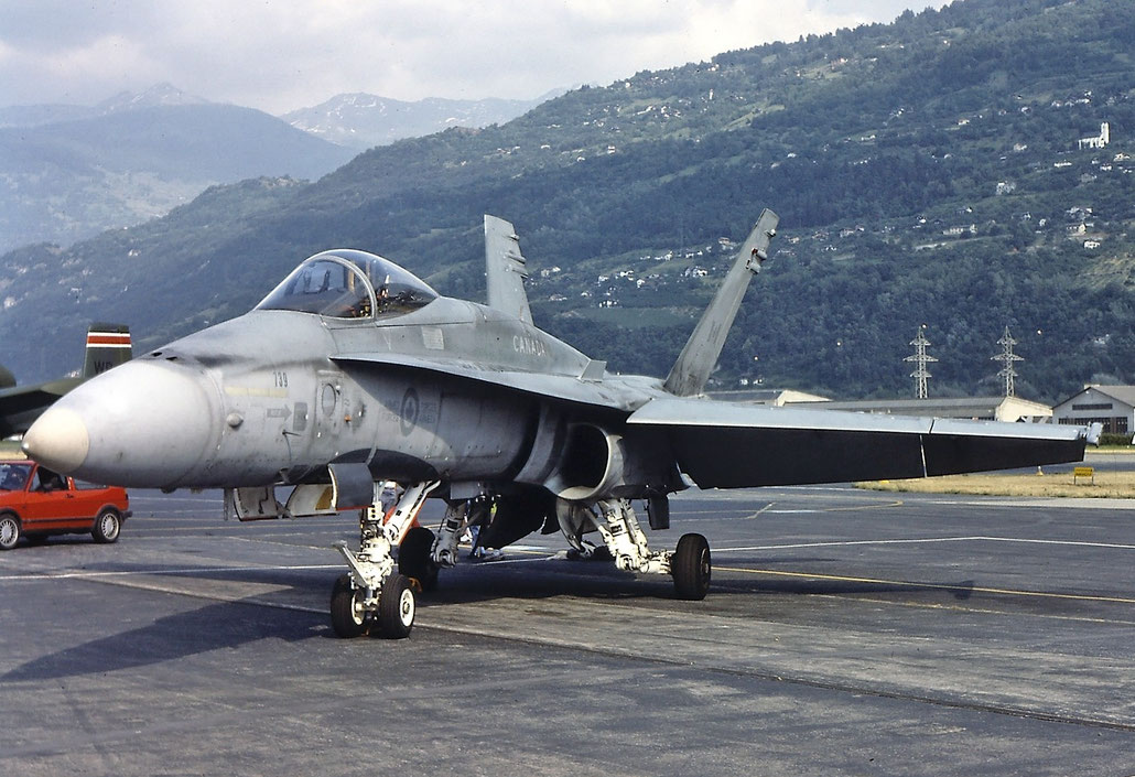 188739   CF-188 (F/A-18A)  284/A229  425sq © Piti Spotter Club Verona 