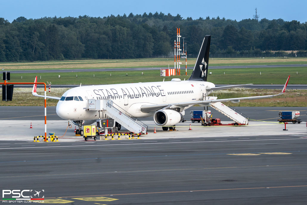 TC-JSG Airbus A321-231 5490  V2533-A5 Ordu Turkish Airlines (Star Alliance) 2013 @ Hamburg 06 2024 © Piti Spotter Club Verona