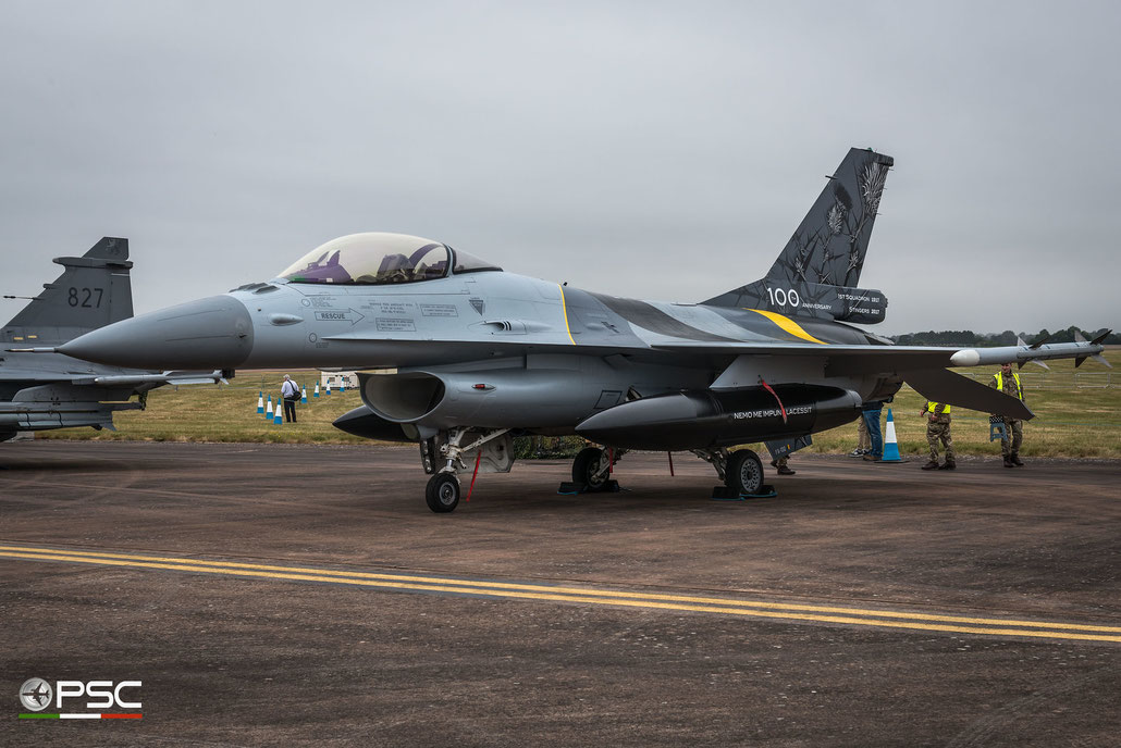 FA132   F-16AM  6H-132  2w © Piti Spotter Club Verona 