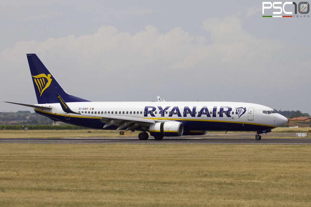 EI-DWP B737-8AS 36082/2443 Ryanair @ Aeroporto di Verona 05 2022 © Piti Spotter Club Verona