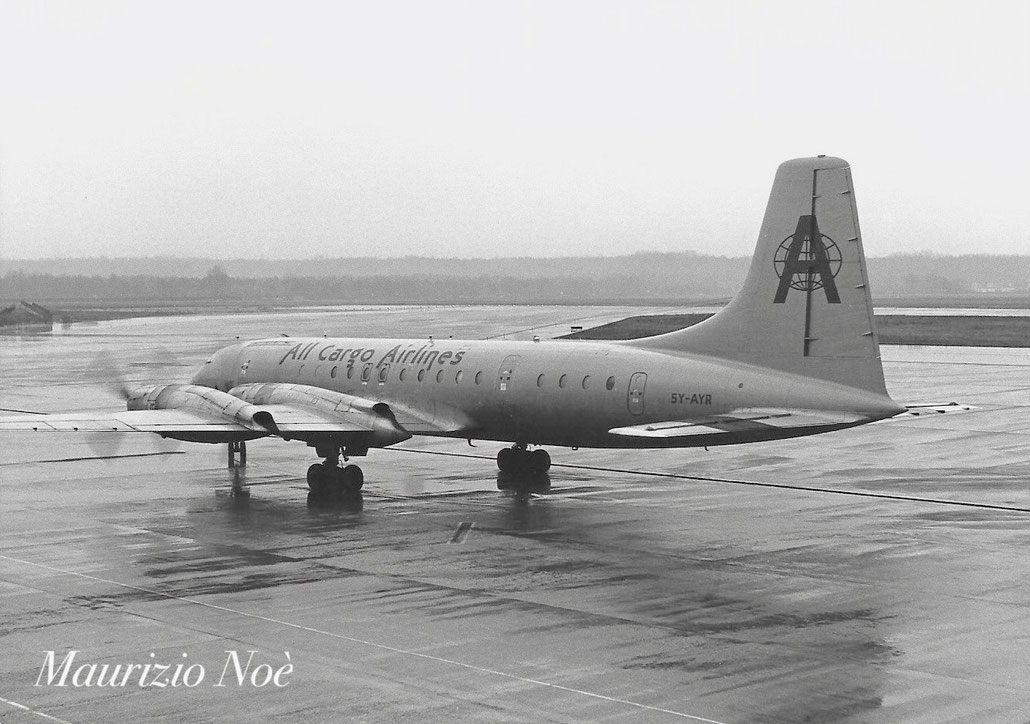 5Y-AYR Bristol 175 Britannia 307F 12920  Bristol Proteus  All Cargo Airlines 1958 © collezione Maurizio Noè p.g.c. - Piti Spotter Club Verona