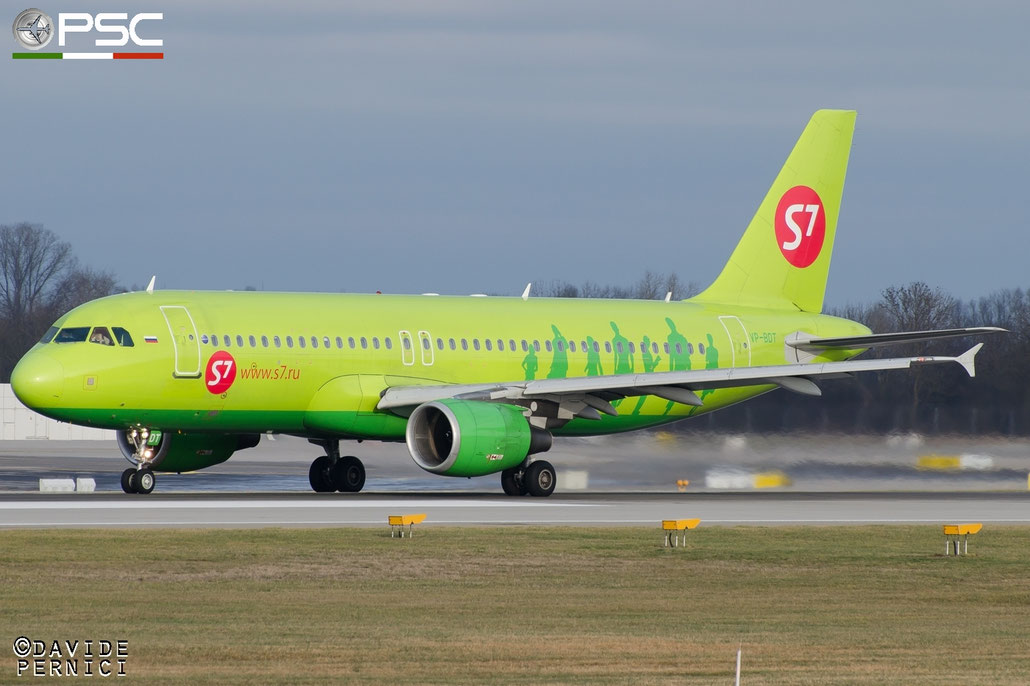 VP-BDT A320-214 3494 S7 Airlines @ Munich Airport 13.12.2015 © Piti Spotter Club Verona