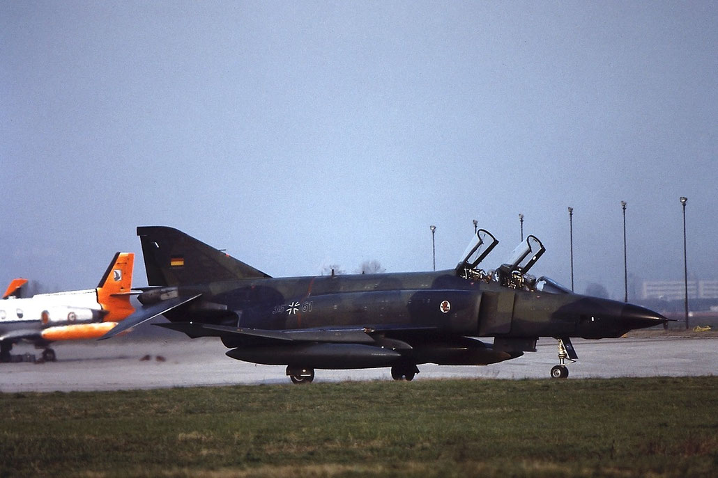 35+61   RF-4E-46-MC  4142 @ Aeroporto di Verona   © Piti Spotter Club Verona