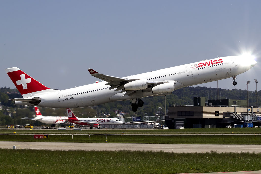 HB-JML A340-313X 263 Swiss International Air Lines @ Zurich Airport 05.2016 © Piti Spotter Club Verona