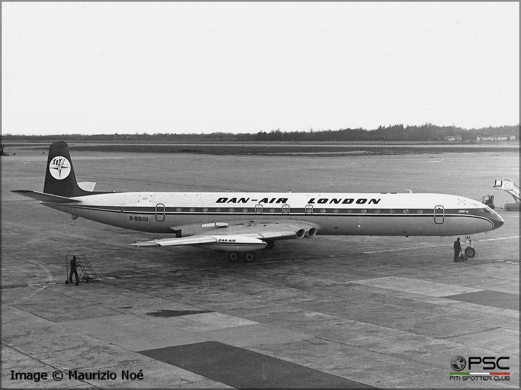 G-BDIU De Havilland DH.106 Comet 4C 6468  Avon 525  Dan-Air London 1962  © collezione Maurizio Noè p.g.c. - Piti Spotter Club Verona