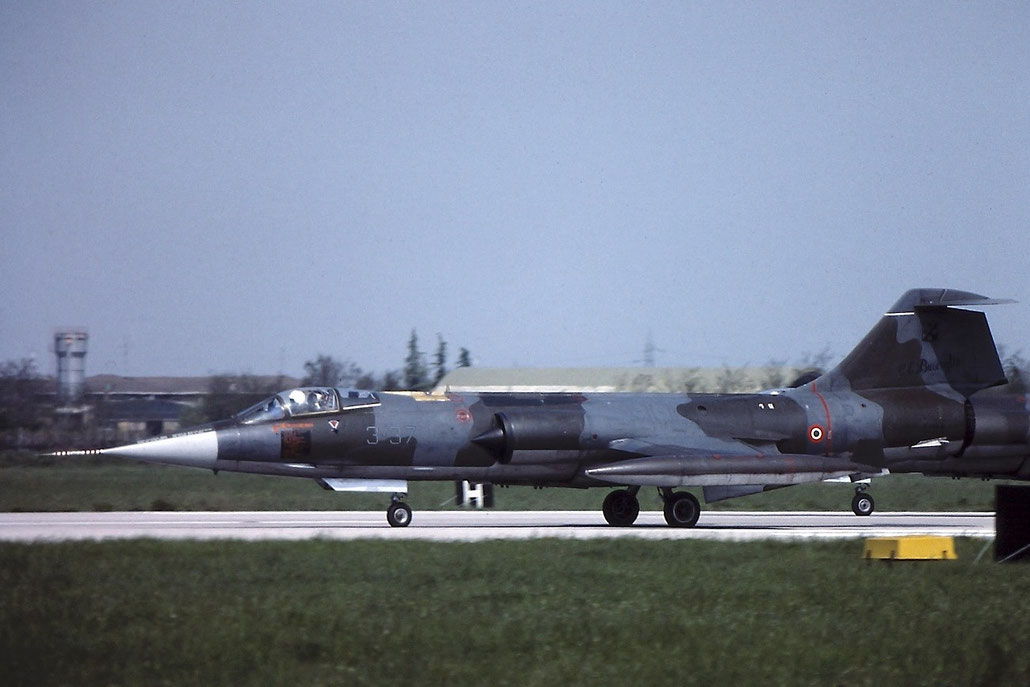 Gli F-104 del Terzo Stormo: 3-37 -  @ Aeroporto di Verona   © Piti Spotter Club Verona